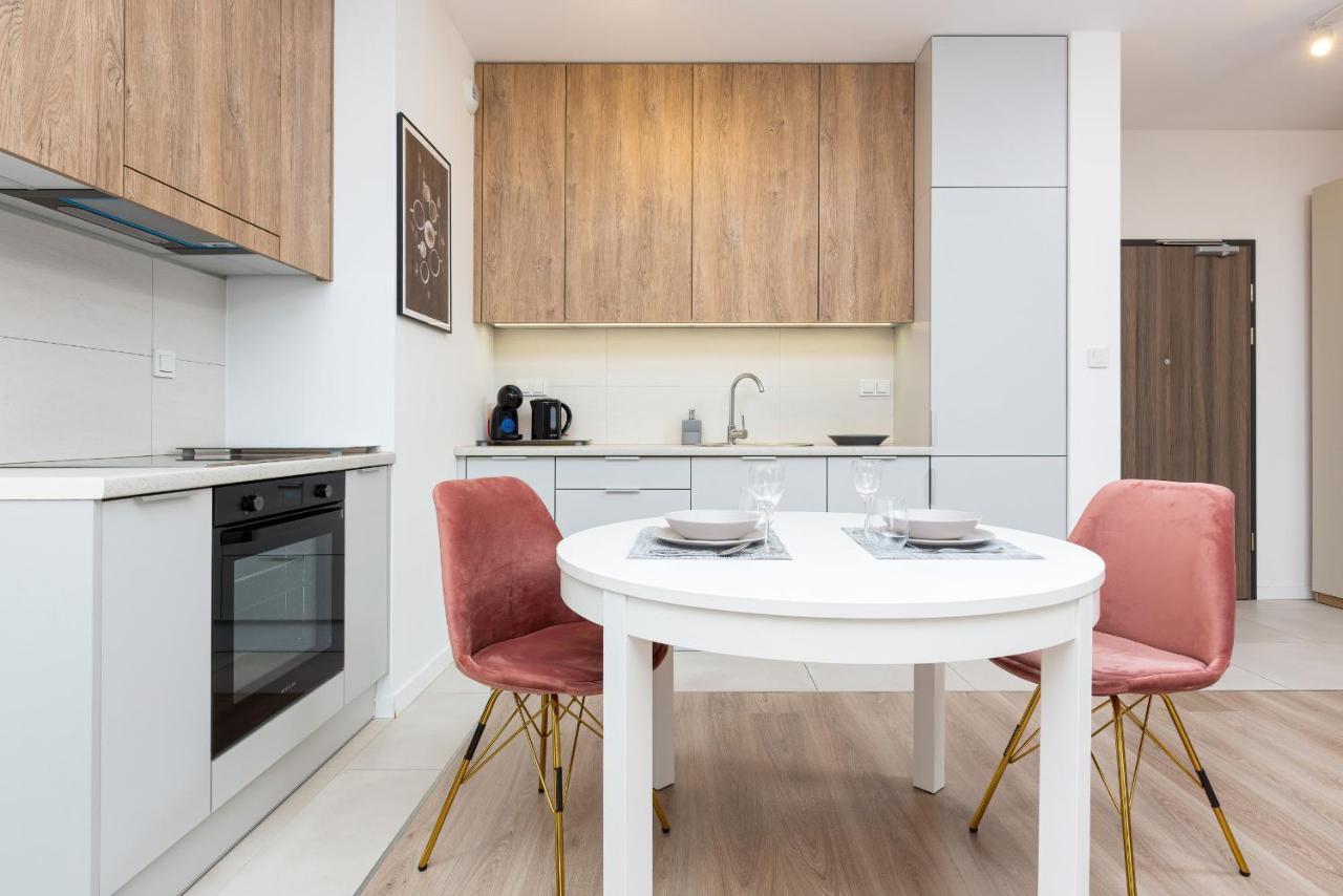 Metro Płocka Exquisite Apartment by Renters Warszawa Zewnętrze zdjęcie